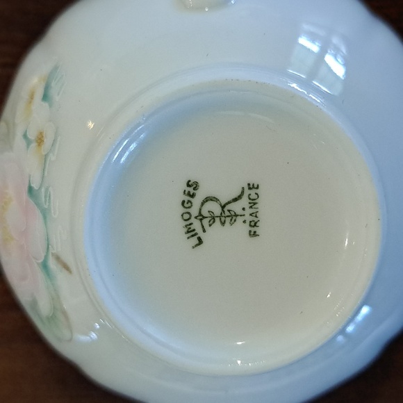 Limoges France Tea/Coffee Cup, Moi& Coi inscribed on white porcelain - Picture 3 of 12